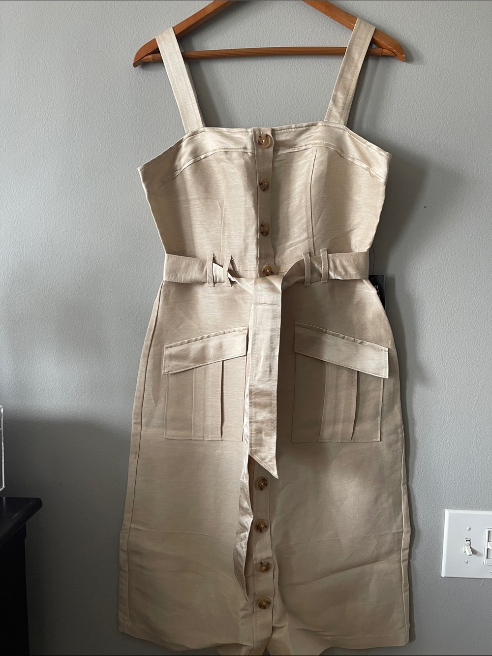 New Express safari style cream Button-Front Midi Dress with Belted Waist